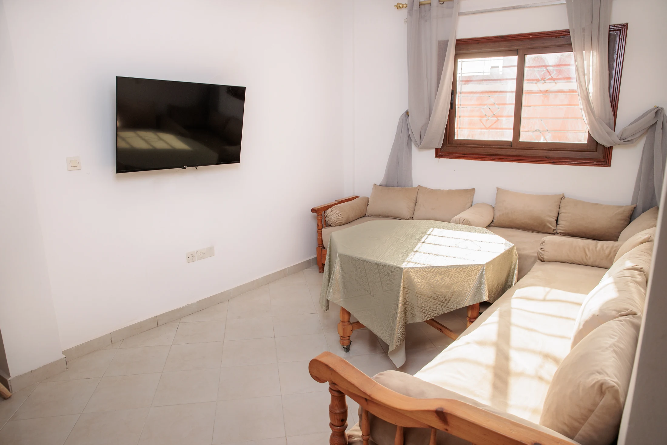 Apartment 5, photo 2